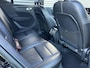 Volvo XC40 Recharge P8 AWD R-Design Volvo Dealer auto, Lederen bekleding, Parkeer camera, Verwarmde stoelen voor. Extra getint glas, Verwarmd stuurwiel, Parkeer verwarming, Apple Car Play / Android Auto 1e eigenaar