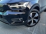 Volvo XC40 Recharge P8 AWD R-Design Volvo Dealer auto, Lederen bekleding, Parkeer camera, Verwarmde stoelen voor. Extra getint glas, Verwarmd stuurwiel, Parkeer verwarming, Apple Car Play / Android Auto 1e eigenaar