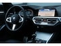 BMW 3-Serie Touring 330e xDrive M-Sport *Pano*Trekhaak*Led*Stoelverwarming*