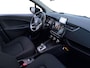 Renault Zoe R110 Life 52 kWh | Automaat | 52 KWh | Koop Accu | Camera | Bluetooth | Stoelverwarming | Stuurverwarming | 12 Maanden BOVAG Garantie