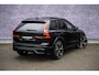 Volvo XC60 2.0 T6 Plug-in hybrid AWD Plus Black Edition | Luchtvering | Premium Pack | Panoramadak | Donker Glas | 360 Camera | Donker Glas |