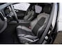 Volvo XC60 2.0 T6 Plug-in hybrid AWD Plus Black Edition | Luchtvering | Premium Pack | Panoramadak | Donker Glas | 360 Camera | Donker Glas |