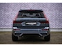 Volvo XC60 2.0 T6 Plug-in hybrid AWD Plus Black Edition | Panoramadak | Head-Up Display | Visual Park Assist | 22" | Luchtvering | Getint Glas | Adaptive Cruise |