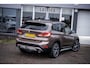 BMW X1 SDrive20i VDL Nedcar I Pano-dak I Leder I Afn.Trekhaak I M-Stuur I 19'' I Org.NL I Dealer-onderhouden