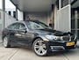 BMW 3-Serie Gran Turismo 320i Corporate Lease High Executive | AUTOMAAT | SCHUIF/KANTELDAK | LEDER | CARPLAY/ANDROID | CAMERA | NAVI | CRUISE CONTROL | LMV 18'' | CLIMATE CONTROL | PDC V+A | STOELVERWARMING | KEYLESS | ELEKTR. ACHTERKLEP | BLUETOOTH