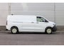 Volkswagen e-Transporter 34 L2H1 136pk Life 64 kWh | Trekhaak | Navigatiesysteem