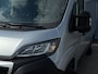 Peugeot Boxer 330 2.2 BlueHDi 120 L2H2 Premium | Achteruitrijcamera | All-season banden | Bestuurdersstoel in hoogte verstelbaar