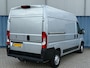Peugeot Boxer 330 2.2 BlueHDi 120 L2H2 Premium | Achteruitrijcamera | All-season banden | Bestuurdersstoel in hoogte verstelbaar