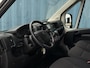 Peugeot Boxer 330 2.2 BlueHDi 120 L2H2 Premium | Achteruitrijcamera | All-season banden | Bestuurdersstoel in hoogte verstelbaar