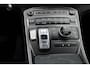 Hyundai Santa Fe 1.6 T-GDI PHEV Comfort Smart 7p. | Eleketrisch bedienbare stoelen | Lederen bekleding | Navigatie | Parkeersensoren | Achteruitrijcamera | Stoelverwarming | | Achterbank in delen neerklapbaar | Achterbank verstelbaar | Achteruitrijcamera