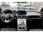Hyundai Santa Fe 1.6 T-GDI PHEV Comfort Smart 7p. | Eleketrisch bedienbare stoelen | Lederen bekleding | Navigatie | Parkeersensoren | Achteruitrijcamera | Stoelverwarming | | Achterbank in delen neerklapbaar | Achterbank verstelbaar | Achteruitrijcamera
