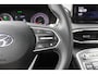 Hyundai Santa Fe 1.6 T-GDI PHEV Comfort Smart 7p. | Eleketrisch bedienbare stoelen | Lederen bekleding | Navigatie | Parkeersensoren | Achteruitrijcamera | Stoelverwarming | | Achterbank in delen neerklapbaar | Achterbank verstelbaar | Achteruitrijcamera