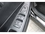 Hyundai Santa Fe 1.6 T-GDI PHEV Comfort Smart 7p. | Eleketrisch bedienbare stoelen | Lederen bekleding | Navigatie | Parkeersensoren | Achteruitrijcamera | Stoelverwarming | | Achterbank in delen neerklapbaar | Achterbank verstelbaar | Achteruitrijcamera