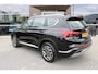 Hyundai Santa Fe 1.6 T-GDI PHEV Comfort Smart 7p. | Eleketrisch bedienbare stoelen | Lederen bekleding | Navigatie | Parkeersensoren | Achteruitrijcamera | Stoelverwarming | | Achterbank in delen neerklapbaar | Achterbank verstelbaar | Achteruitrijcamera