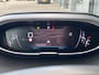 Peugeot 5008 1.2 PureTech 130pk 7-zits Allure Automaat | Led | Leder | Camera | Climate | Keyless | Navigatie | 18" Lichtmetaal | Cruisecontrol | Digitale Cockpit | Parkeer Assistent | Dodenhoeksensoren | 1e Eigenaar