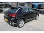 Volkswagen T-Roc 1.5 TSI Sport | DSG Versnellingsbak | Parkeersensoren voor en achter | Airco | Radio | Auto-Hold | Lichtmetalen velgen | | Airco (automatisch) | Lichtmetalen velgen 17" | Multimedia-voorbereiding