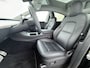 Tesla Model Y Performance 535pk AWD 75kWh SOH 95% Warmtepomp Panoramadak Navi Ecc Leder Lmv 21" Keyless Led Elek.Achterklep Memory Stoel+Stuurverwarming AMD-Ryzen­™-Processor 1e Eigenaar Origineel Nederlandse Auto Fabrieksgarantie tot 14-12-2027 Batterij en Motorgarantie tot 14-12-2031/192.000km