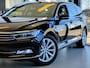 Volkswagen Passat Variant 1.6 TDI Highline | Leder | Navigatie