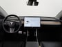 Tesla Model 3 SR+ 60kWh 326PK Trekhaak AutoPilot Premium-Luidsprekers Leer PanoramaDak Adaptive Cruise Lmv 18" Camera's Elektr.-Stuur+Stoelen+Spiegels+Geheugen+Easy-Entry+Verwarmde stoelen Park assistent Pdc WIFI Ecc Lane-Assist Speed-Assist SOH 85% Ecc Navi Led DAB Voorverwarmen interieur via App Keyless One-Pedal-Drive Origineel Nederlandse Auto 1.584KG Trekgewicht 1.000kg.