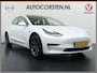 Tesla Model 3 SR+ 60kWh 326PK Trekhaak AutoPilot Premium-Luidsprekers Leer PanoramaDak Adaptive Cruise Lmv 18" Camera's Elektr.-Stuur+Stoelen+Spiegels+Geheugen+Easy-Entry+Verwarmde stoelen Park assistent Pdc WIFI Ecc Lane-Assist Speed-Assist SOH 85% Ecc Navi Led DAB Voorverwarmen interieur via App Keyless One-Pedal-Drive Origineel Nederlandse Auto 1.584KG Trekgewicht 1.000kg.