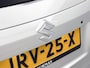 Suzuki Vitara 1.4 Boosterjet Style Smart Hybrid | Apple Carplay / Android Auto (Navigatie) | Schuif / Kantel dak | Parkeersensoren rondom | Lederen bekleding | Keyless Entry |