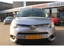 Peugeot Rifter 130 Pk ** AUTOMAAT ** (Toyota ProAce Citroen Berlingo) * Climate & Cruise Control * Trekhaak * L.M. Velgen * Navigatie & Spotify via Apple Carplay / Android Auto * Stoelverwarming * Vierseizoenenbanden Michelin * Vingerhoets; Vierde Generatie Eersteklas Service. Al meer dan 100 jaar een begrip in de Brabantse Kempen.......