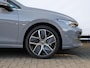 Volkswagen Golf Style Edition 1.5 eHybrid 204 PK | 18" inch velgen | Trekhaak | Led matrix | Ergo Active stoel |
