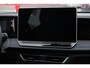 Volkswagen Tiguan 1.5 eHybrid R-Line Edition 204PK/150KW, LED Matrix IQ.Light, rondomzichtcamera (area view), Apple Carplay & Android Auto, elektr. bedienbaar panoramadak, voorstoelen verwarm- en ventileerbaar met massagefunctie, achteruitrijcamera, elektr. uitklapbare trekhaak met aanhanger manoeuvreerfunctie (Trailer Assist), full map navigatie, 3-zone Climatronic, head-up display, Keyless Entry & Start, high end audio installatie, elektrisch bedienbare achterklep met sensorsturing, dodehoekdetectie (Side Assist), file assistent, dynamische grootlichtassistent, autonome parkeerfunctie (Park Assist), volledig digitaal instrumentenpaneel (Digital Cockpit Pro), 20'' LMV 'York'