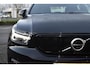 Volvo XC40 Recharge P8 AWD R-Design | Panoramadak | Climate Control | Adaptieve Cruise Control | 360* Camera | Elektrisch Verstelbare Stoelen | Elektrisch Bedienbare Kofferklep | Dodehoeksensoren | 19"LMV | Apple Carplay/Android Auto |