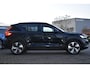 Volvo XC40 Recharge P8 AWD R-Design | Panoramadak | Climate Control | Adaptieve Cruise Control | 360* Camera | Elektrisch Verstelbare Stoelen | Elektrisch Bedienbare Kofferklep | Dodehoeksensoren | 19"LMV | Apple Carplay/Android Auto |