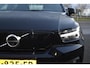 Volvo XC40 Recharge P8 AWD R-Design | Panoramadak | Climate Control | Adaptieve Cruise Control | 360* Camera | Elektrisch Verstelbare Stoelen | Elektrisch Bedienbare Kofferklep | Dodehoeksensoren | 19"LMV | Apple Carplay/Android Auto |