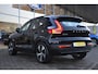 Volvo XC40 Recharge P8 AWD R-Design | Panoramadak | Climate Control | Adaptieve Cruise Control | 360* Camera | Elektrisch Verstelbare Stoelen | Elektrisch Bedienbare Kofferklep | Dodehoeksensoren | 19"LMV | Apple Carplay/Android Auto |