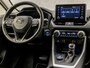 Toyota RAV4 2.5 Hybrid AWD Executive 222Pk Automaat (VIRTUAL COCKPIT, APPLE CARPLAY, MEMORY SEATS, LEDER, STOELVERWARMING/KOELING, JBL AUDIO, 360 CAMERA, ADAPTIVE CRUISE, TREKHAAK, ELEK ACHTERKLEP, NIEUWSTAAT)