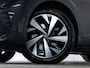 Volkswagen ID.4 First 77 kWh | LED | Trekhaak | Stoel & Stuur Verwarming | Adaptieve Cruise Control |