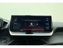 Peugeot 2008 1.2 PureTech GT-Line 130pk | Automaat | Navigatie | Climate Control | Trekhaak | Camera | LED Verlichting | Keyless Start | Getinte ramen | Zwart Dak