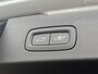 Volvo V60 2.0 B4 Ultimate Dark | Bowers & Wilkins audiosysteem | Adaptieve Cruise | Lederen bekleding | Stoel-/Stuurwielverwarming | Park Assist | Getint Glas