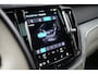 Volvo XC60 2.0 T6 Plug-in hybrid AWD Plus Dark | Panoramadak | Stoel- & stuurverwarming | Keyless | 20" | Camera | BLIS | Trekhaak .