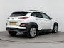 Hyundai Kona Electric EV Limited 64 kWh Premium | Warmtepomp | Leer | Stoel + stuurverwarming | Head-up display | Parkeersensoren |