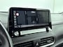 Hyundai Kona Electric EV Limited 64 kWh Premium | Warmtepomp | Leer | Stoel + stuurverwarming | Head-up display | Parkeersensoren |