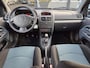Renault Clio 1.2-16V Campus NETTE AUTO RIJDT EN SCHAKELT GOED
