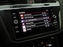 Volkswagen Tiguan 1.4TSIeHybrid 180kW/245PK R-Line DSG · Panoramadak · Trekhaak · Camera · Apple/Android