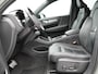 Volvo XC40 Recharge P8 AWD R-Design | Wifi | Elcctr. schuif panorama dak Electr. bedienbare voorstoelen | Apple Carplay | Bluetooth | Stoelverwarming | Achteruitrij camera -parkeerassist achter | Cruise control | Verwarmd stu