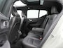 Volvo XC40 Recharge P8 AWD R-Design | Wifi | Elcctr. schuif panorama dak Electr. bedienbare voorstoelen | Apple Carplay | Bluetooth | Stoelverwarming | Achteruitrij camera -parkeerassist achter | Cruise control | Verwarmd stu