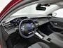 Peugeot 308 Allure Hybrid 145pk Automaat | Extreem lage kilometerstand! | Navigatie | 360° camera | Adaptieve Cruise Control | Climate Control | Parkeersensoren v+a | Keyless | Led koplampen | Armsteun | Draadloze Apple Carplay / Android Auto + telefoonlader |  Digitaal instrumentenpaneel | Donker getint glas | 17" lichtmetalen velgen |