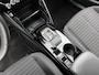 Peugeot e-208 EV Active Pack 50 kWh 136pk | Navigatie | Climate Control | Cruise Control | Armsteun | Led koplampen | DAB+ radio | Parkeersensoren | Keyless start | Apple Carplay / Android Auto | Bluetooth | Elektrisch inklapbare spiegels | Regensensor | Automatisch dimlicht | 16" lichtmetalen velgen |