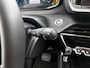 Peugeot e-208 EV Active Pack 50 kWh 136pk | Navigatie | Climate Control | Cruise Control | Armsteun | Led koplampen | DAB+ radio | Parkeersensoren | Keyless start | Apple Carplay / Android Auto | Bluetooth | Elektrisch inklapbare spiegels | Regensensor | Automatisch dimlicht | 16" lichtmetalen velgen |