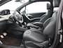Peugeot 208 120 pk 1.6 VTi XY Bluetooth, Panoramadak, Cruise control, Dimlichten automatisch, elec. climate control, Elek. Stabiliteits Programma, Parkeersensor achter, Regensensor, Stuur multifunctioneel De Peugeot 208 1.6 VTi XY uit 2013 is een compacte hatchback met een sportieve uitstraling en een vlotte benzinemotor. De 1,6 liter motor levert voldoende vermogen voor zowel stadsverkeer als
