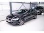 Volvo V60 2.0 T4 Momentum Pro | Trekhaak | 1e eig | Dealer onderhouden | Camera |
