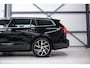 Volvo V60 2.0 T4 Momentum Pro | Trekhaak | 1e eig | Dealer onderhouden | Camera |