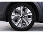 Kia Niro EV e-Niro DynamicLine 64 kWh | SOH 99,6% | Dealer onderhouden | 1e Eigenaar! | Camera | Stoel-/stuurverwarming | Keyless Entry | Climate Control | Parkeersensoren